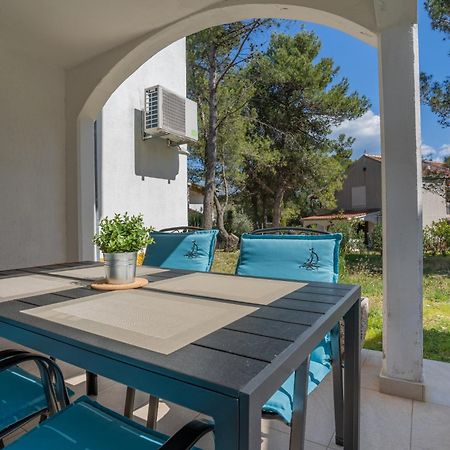 Apartments Lopari نيغيزيني المظهر الخارجي الصورة