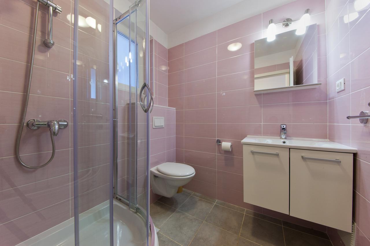 Apartments Lopari نيغيزيني المظهر الخارجي الصورة